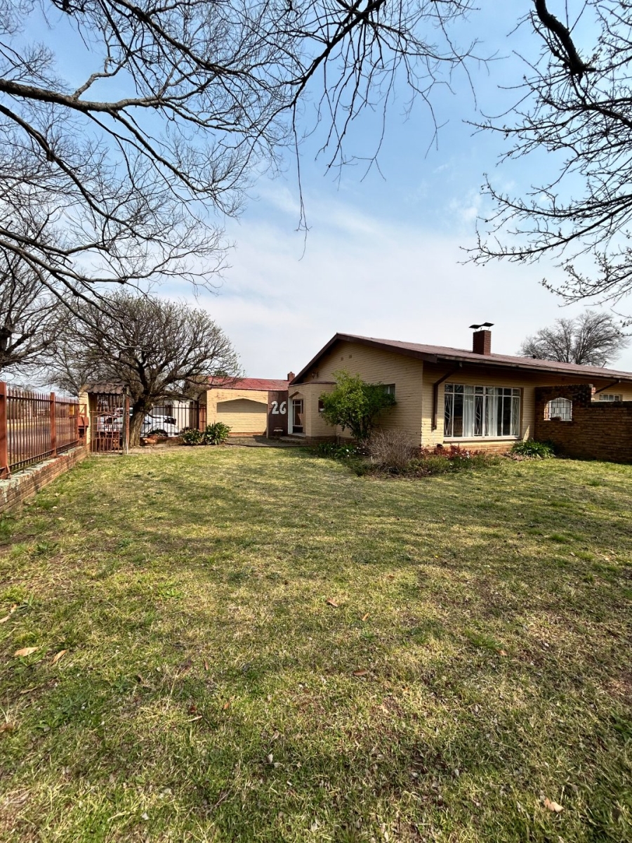 4 Bedroom Property for Sale in Hospitaalheuwel Free State